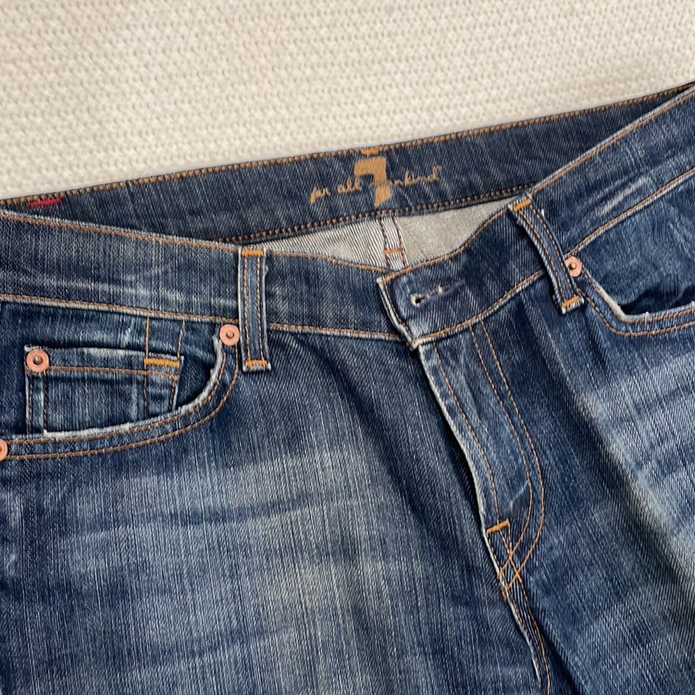 Jeans - Picture 2 of 3